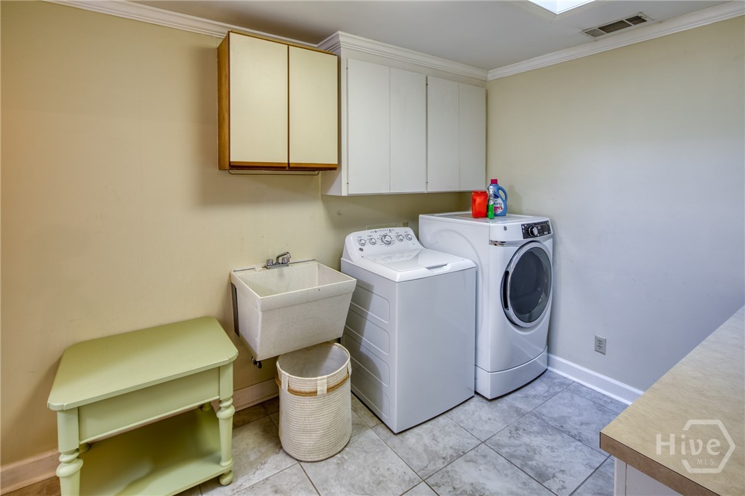 15 West Ferry Court Property Photo 39