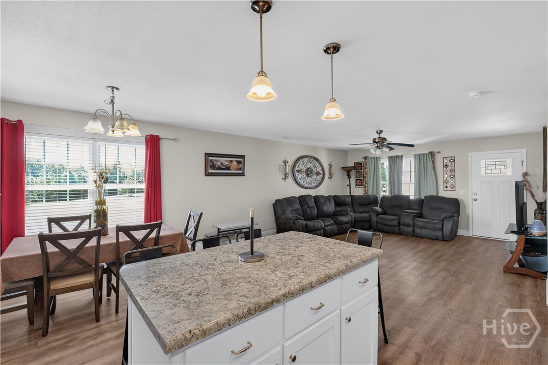 206 E Leyland Court Property Photo 13