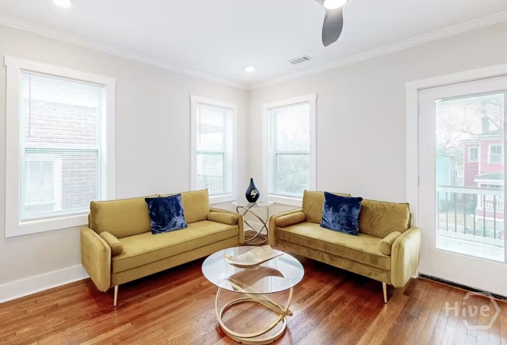 905 E Park Avenue B Property Photo 3