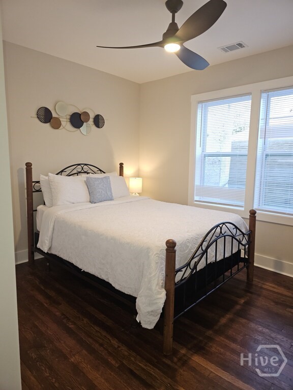 905 E Park Avenue B Property Photo 6
