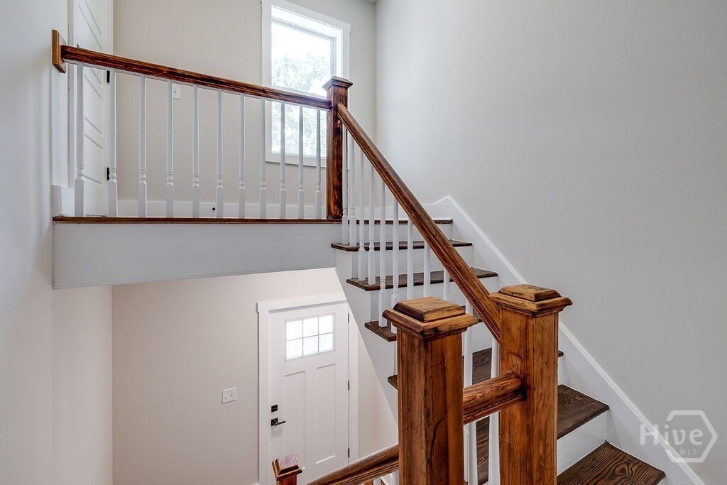 905 E Park Avenue B Property Photo 9