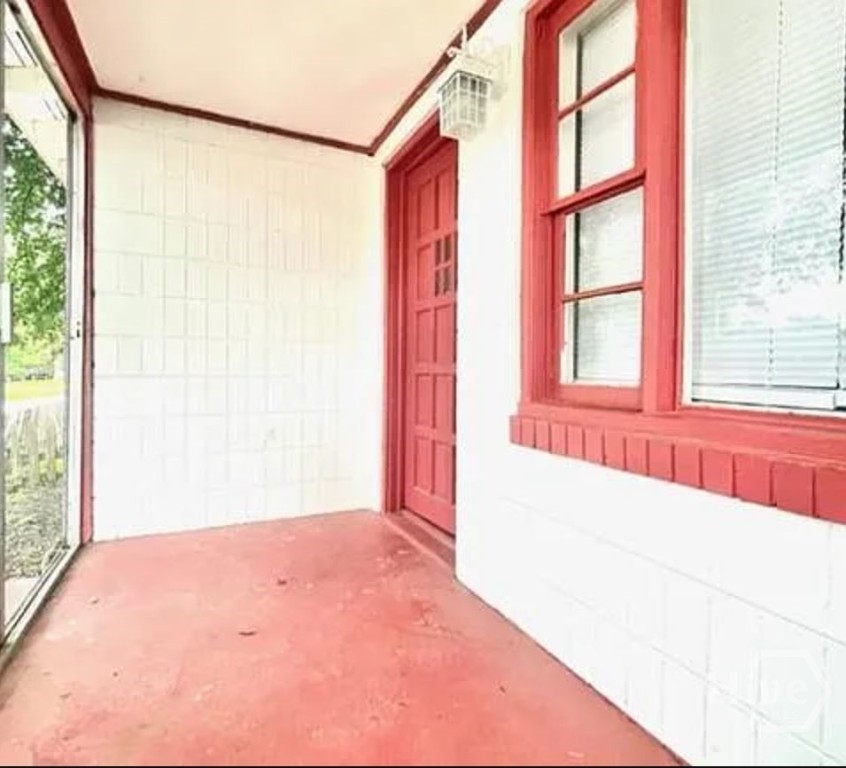 1312 Love Street Property Photo 2