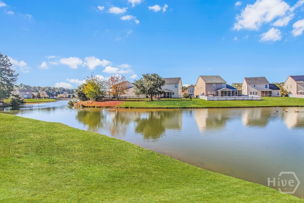 153 Hamilton Grove Property Photo 3
