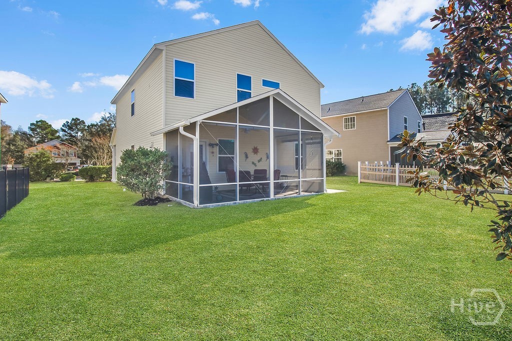 153 Hamilton Grove Property Photo 33