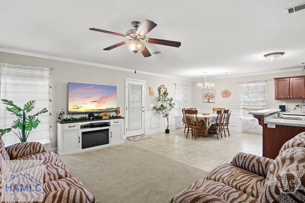 1117 Creekside Circle Property Photo 3