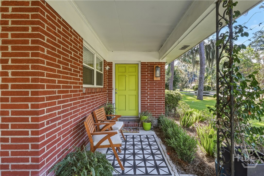 614 Early Street Property Photo 4