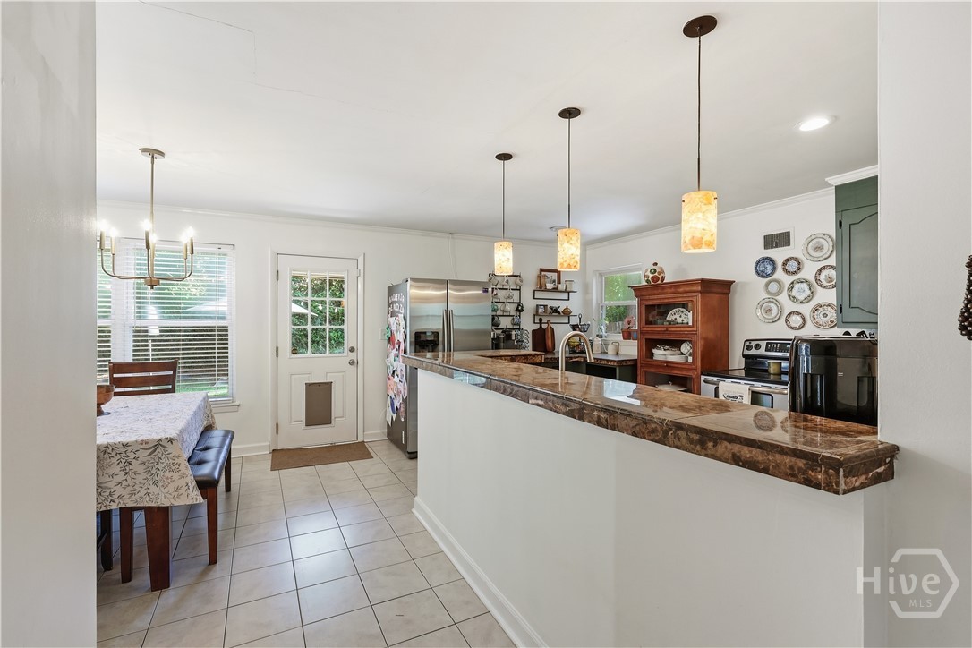 614 Early Street Property Photo 17