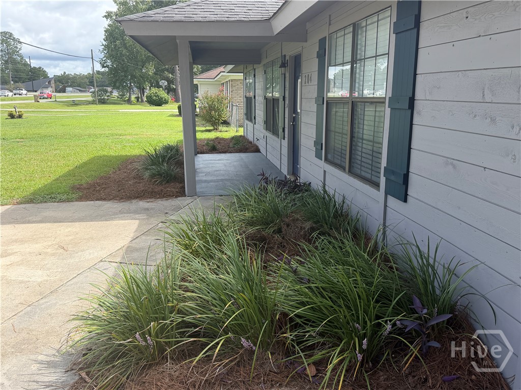 204 Frontage Road Property Photo 2
