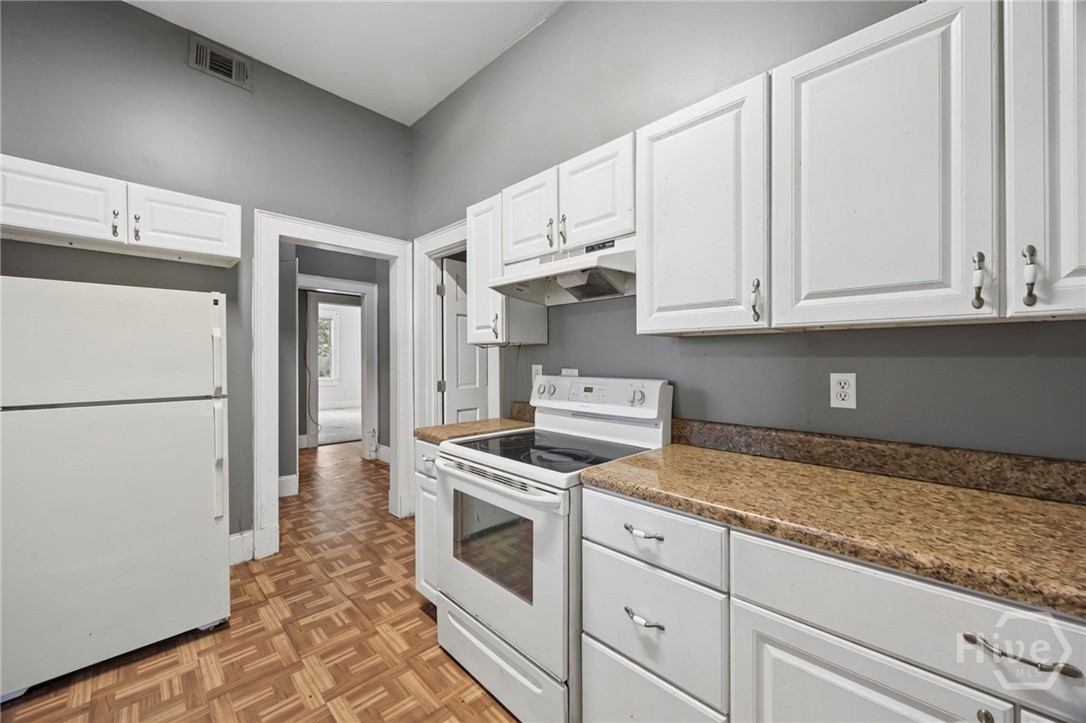 1021 E Bolton Street Property Photo 12