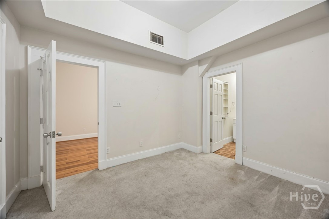 1021 E Bolton Street Property Photo 17