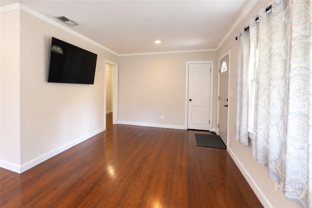 2 Sherwood Lane Property Photo 9