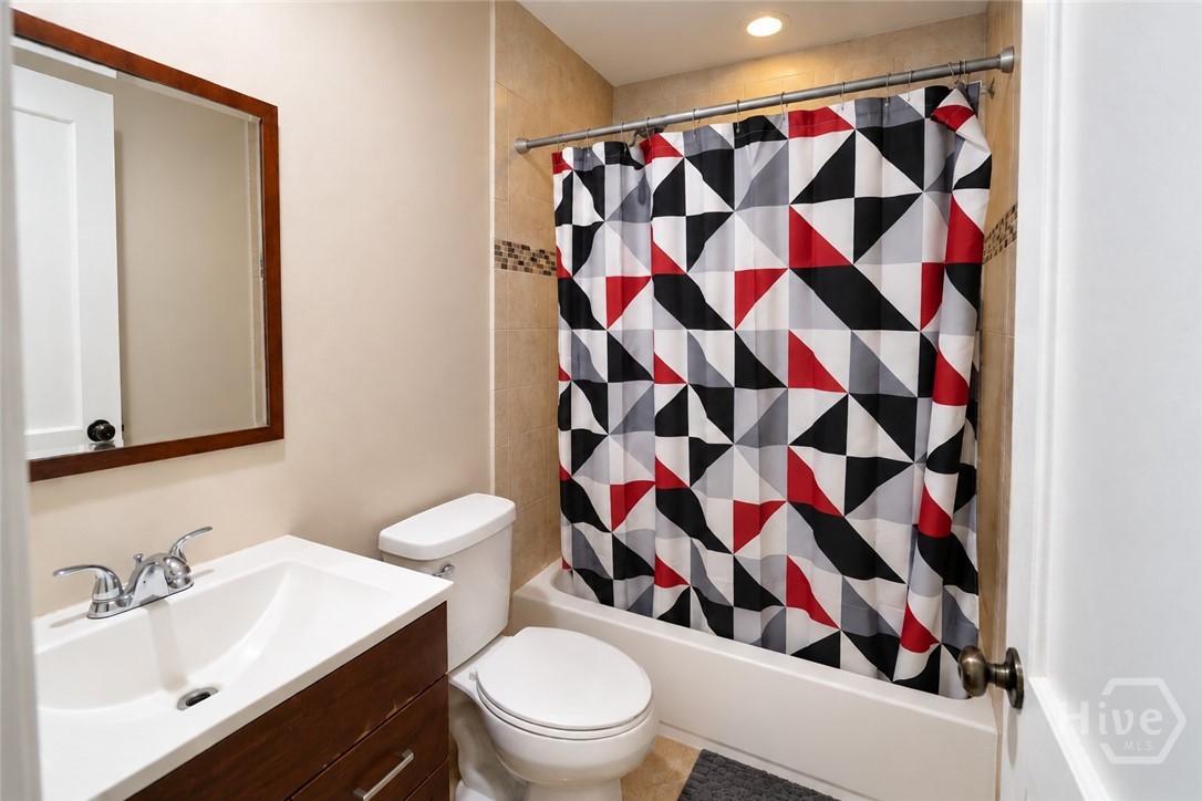 2 Sherwood Lane Property Photo 18