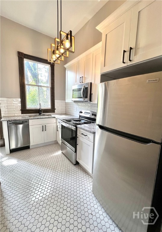 2313 Whitaker Street Property Photo 6