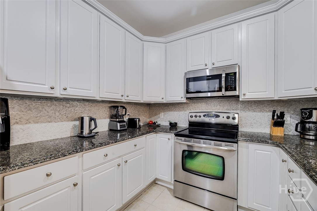 146 Regency Circle Property Photo 8