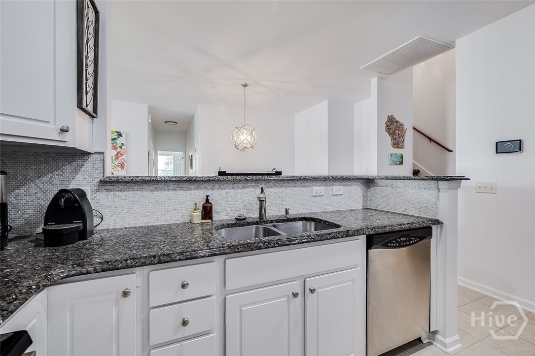 146 Regency Circle Property Photo 10