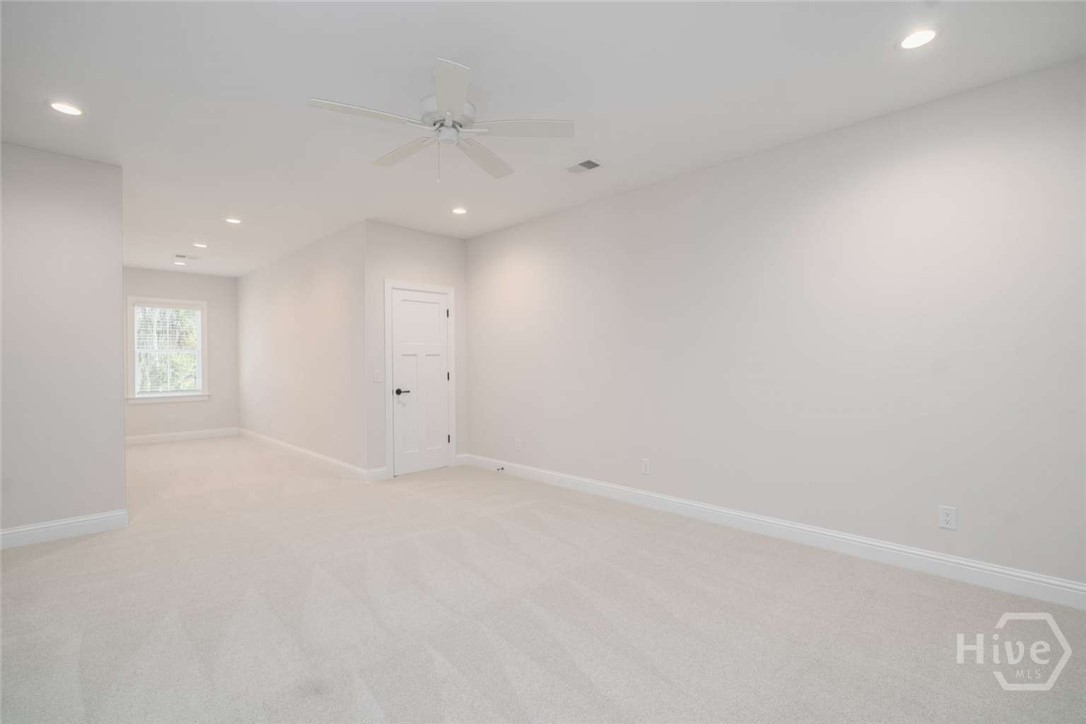 118 Grand Harbor Circle Property Photo 28