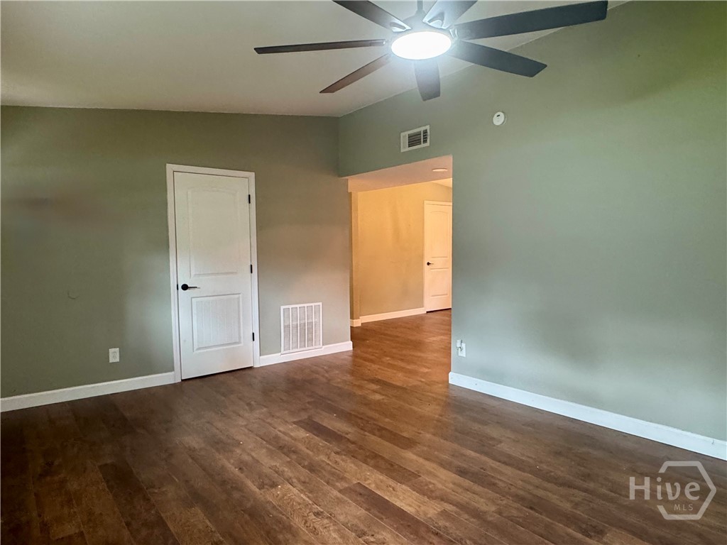 20 Catherine Circle Property Photo 3