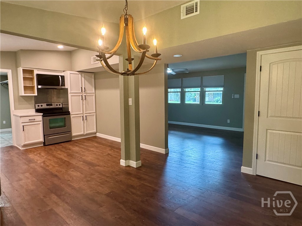 20 Catherine Circle Property Photo 9