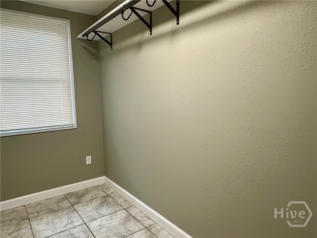 20 Catherine Circle Property Photo 14
