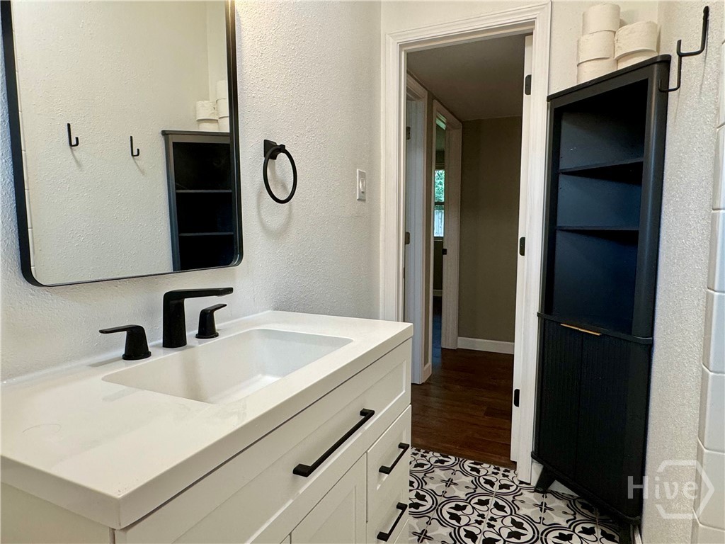 20 Catherine Circle Property Photo 15