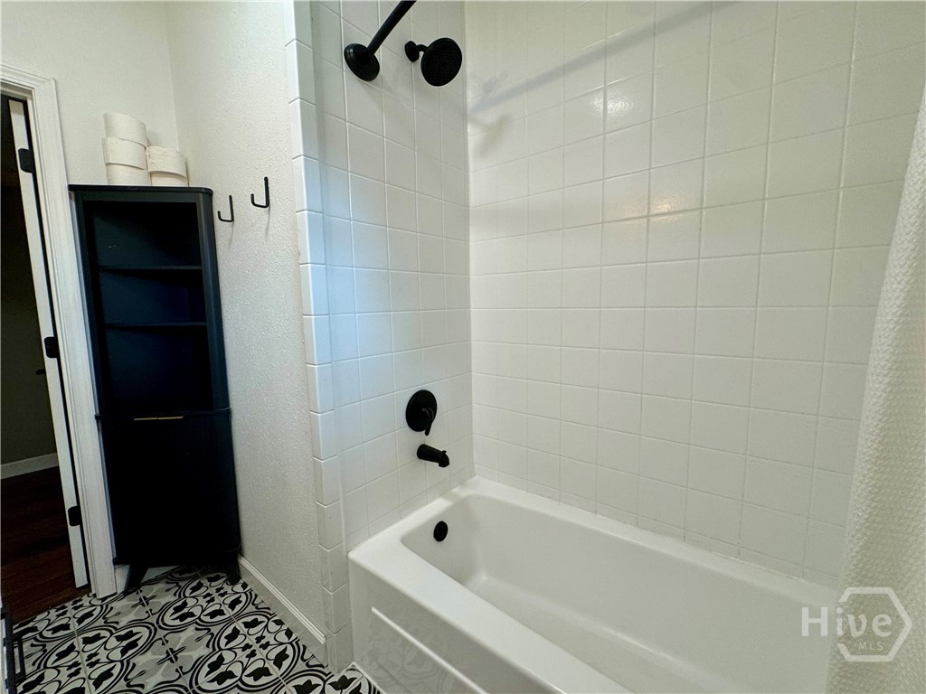 20 Catherine Circle Property Photo 16