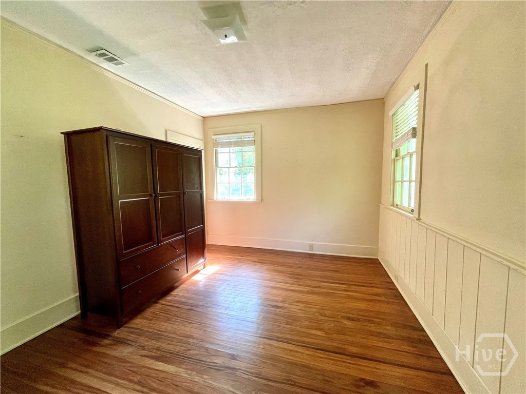 315 E 45th Street Property Photo 21