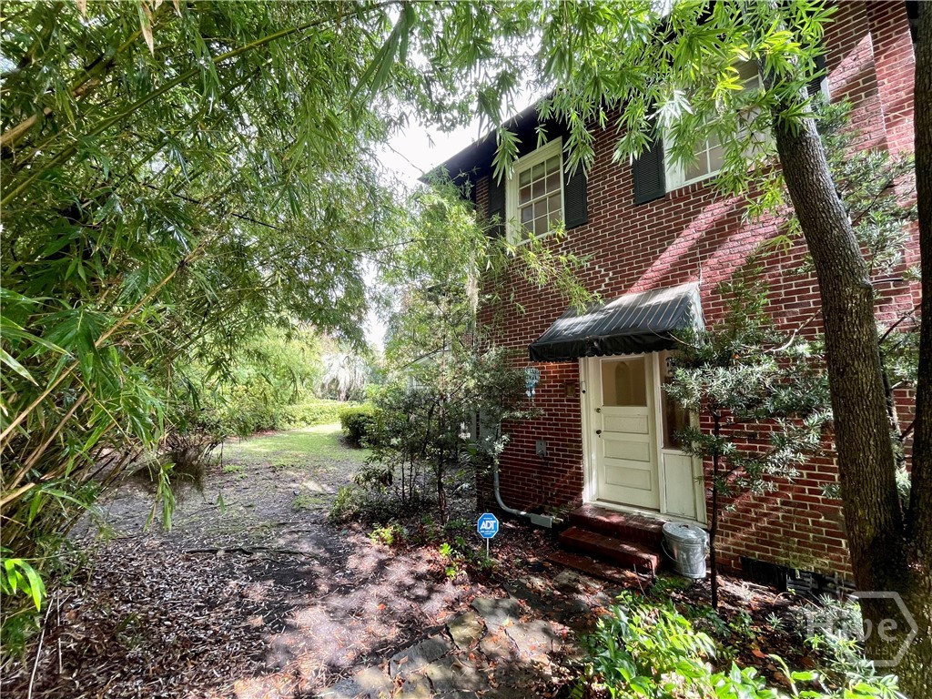 315 E 45th Street Property Photo 25