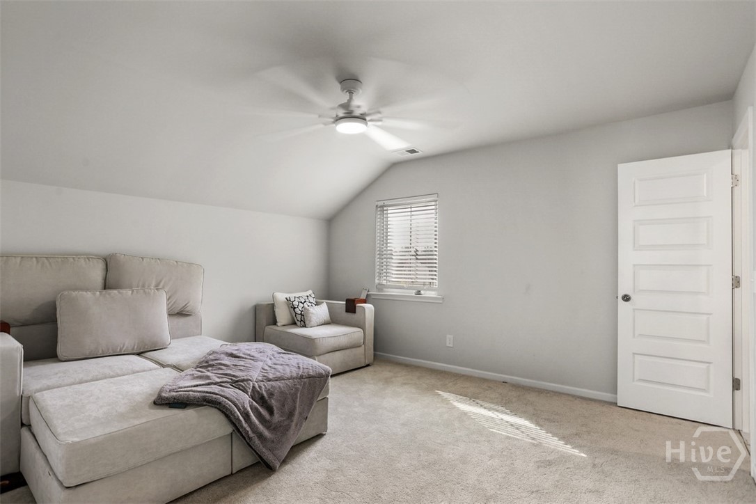 77 Woodbury Lane Property Photo 45