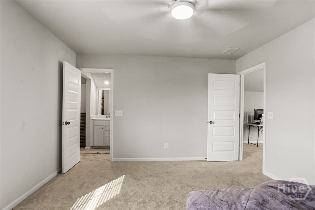 77 Woodbury Lane Property Photo 46