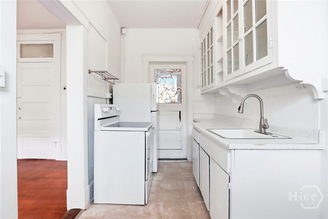210 E State Street 24 Property Photo 7