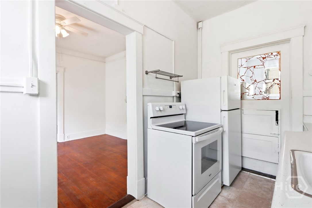 210 E State Street 24 Property Photo 8