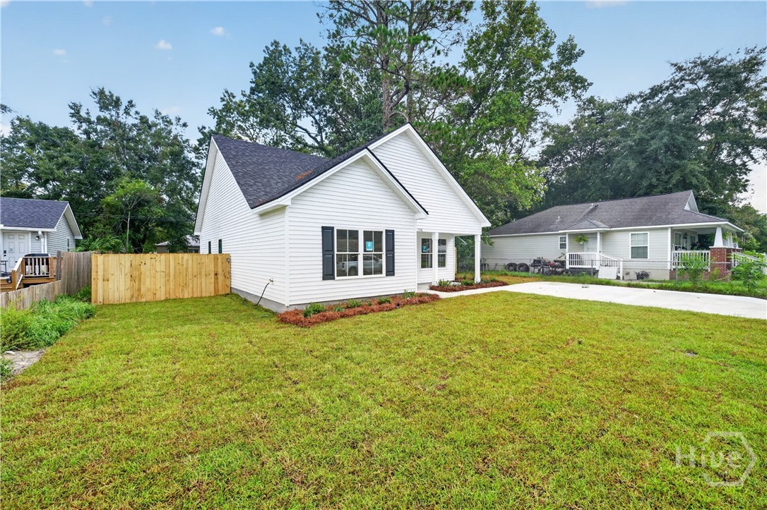 1126 E 56 Street Property Photo 3