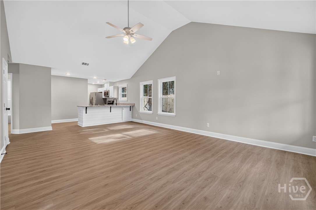 1126 E 56 Street Property Photo 8