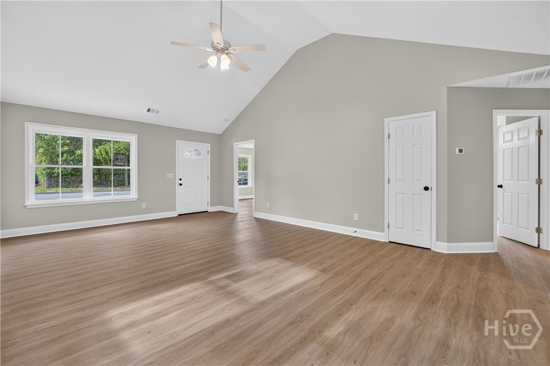 1126 E 56 Street Property Photo 10