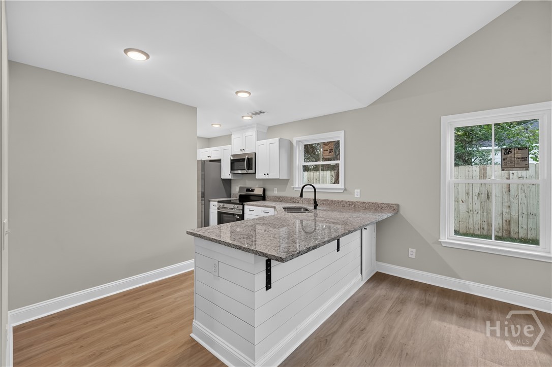 1126 E 56 Street Property Photo 12