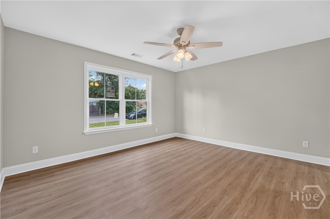1126 E 56 Street Property Photo 18