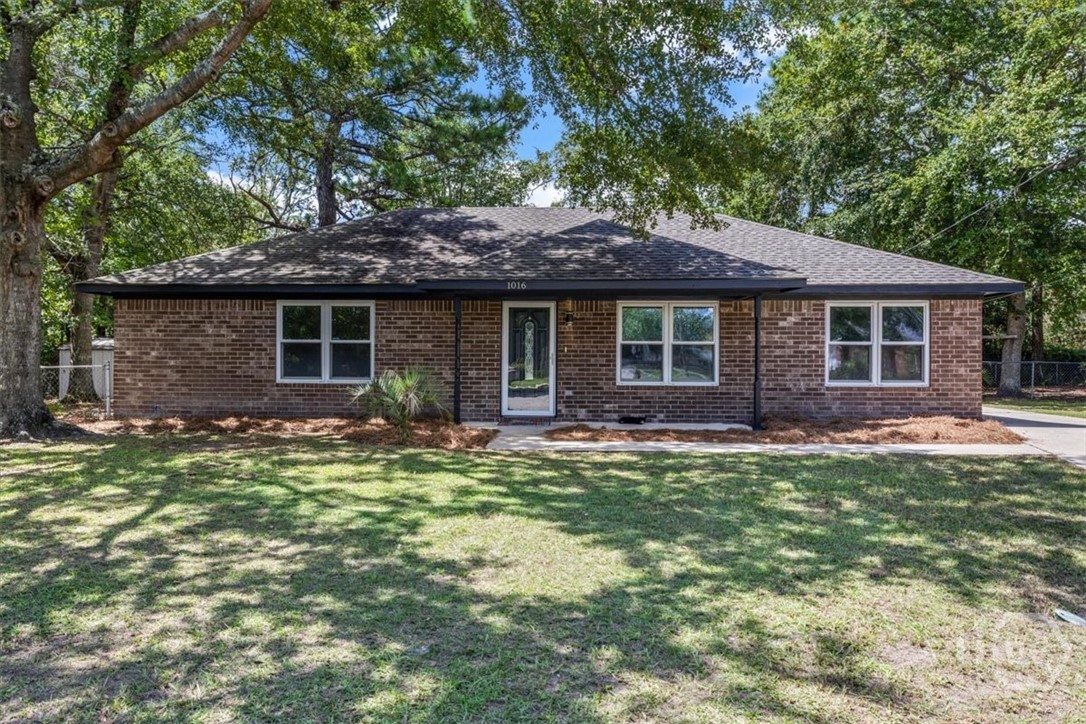 1016 Farr Court