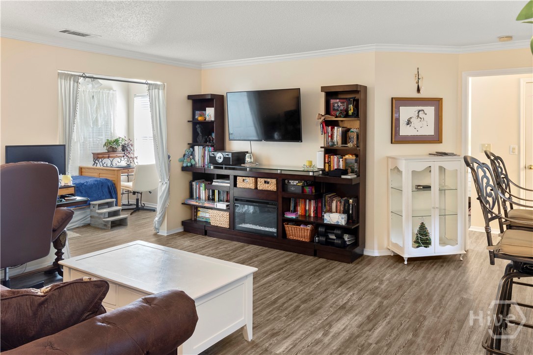 12300 Apache Avenue 1712 Property Photo 4