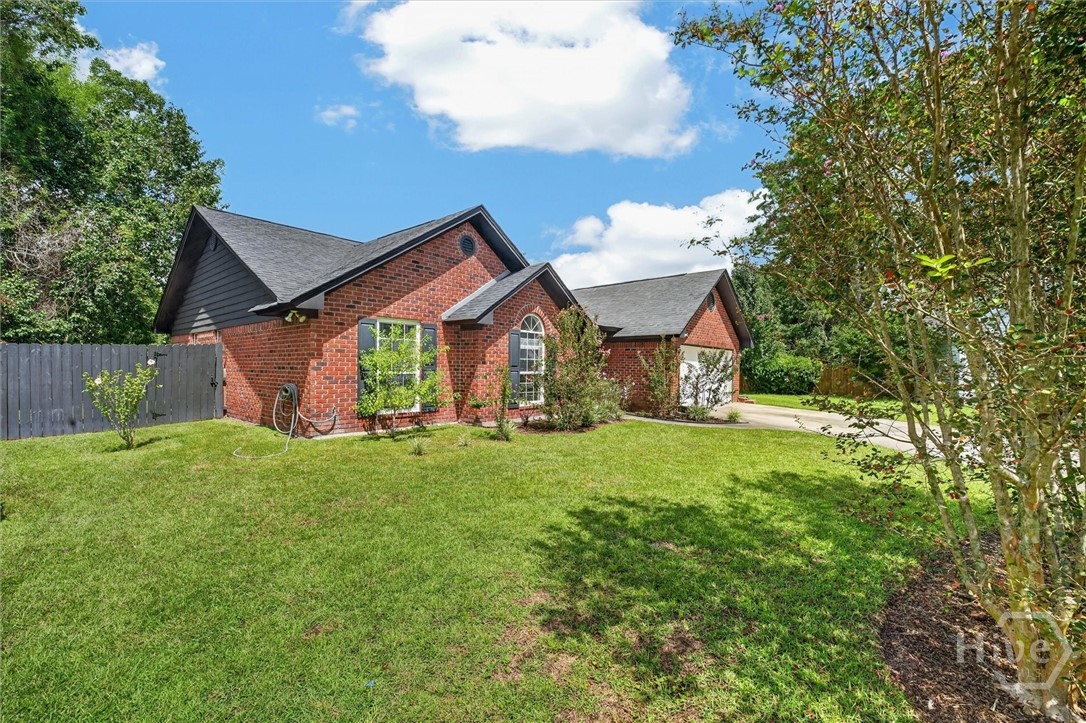 70 Parkside Drive Property Photo 3