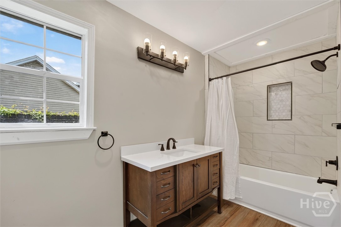 70 Parkside Drive Property Photo 13