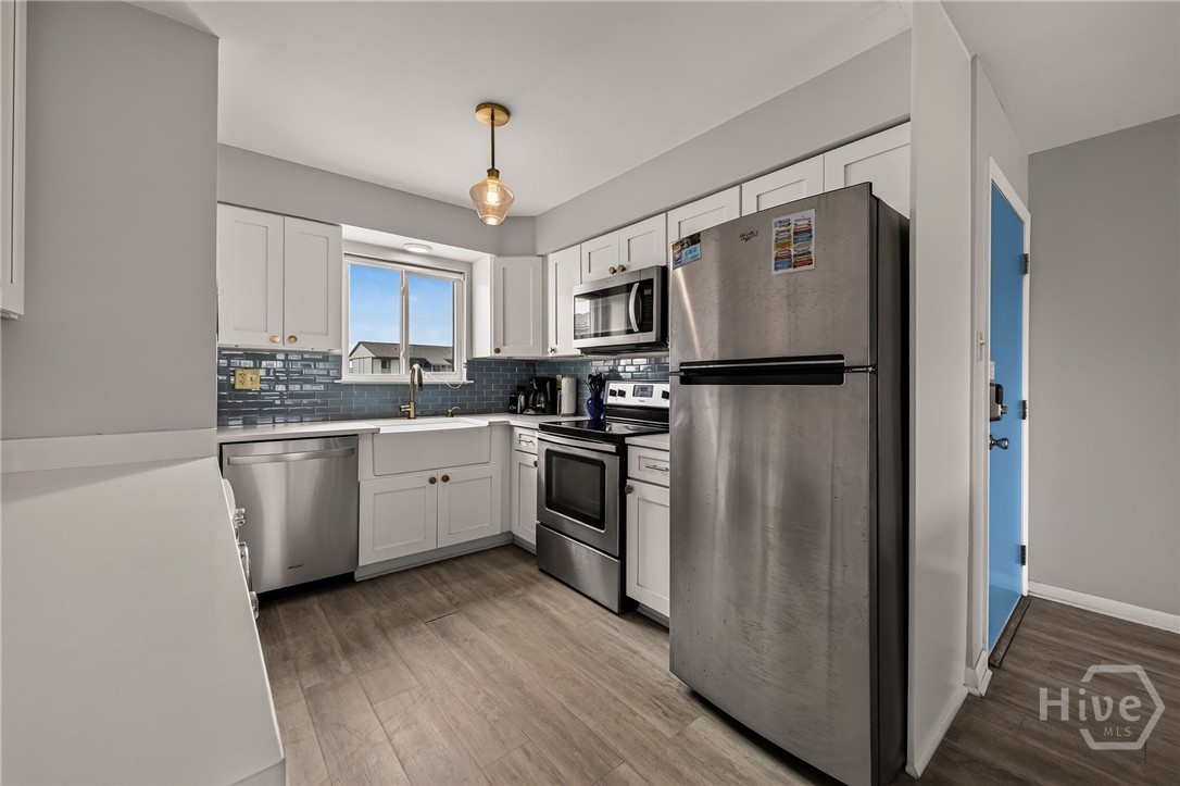 85 Van Horne Avenue 10 B Property Photo 13