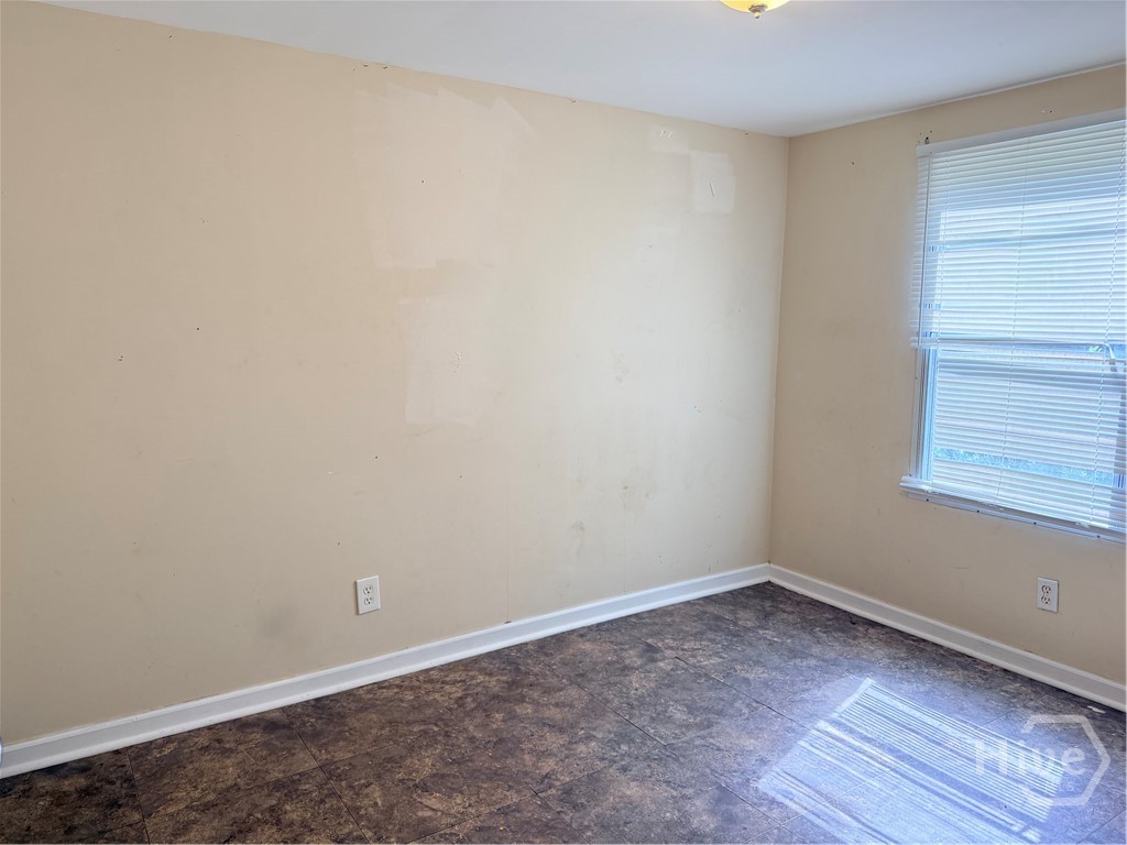587 Kendricks Road Property Photo 14