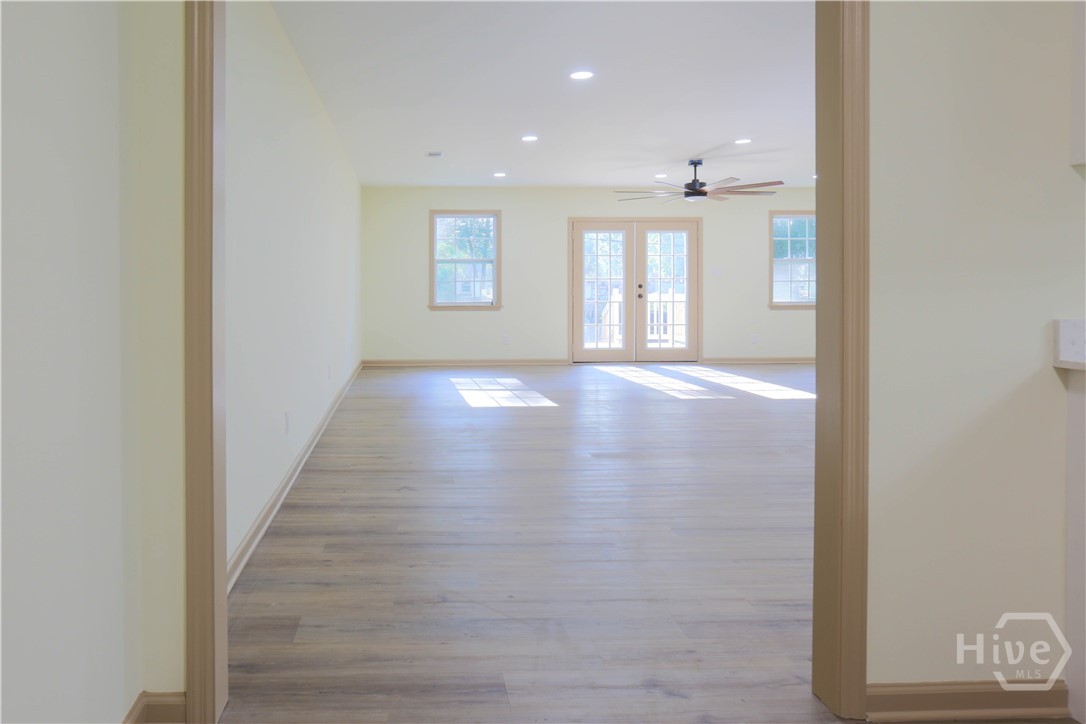 5410 Waters Drive Property Photo 5