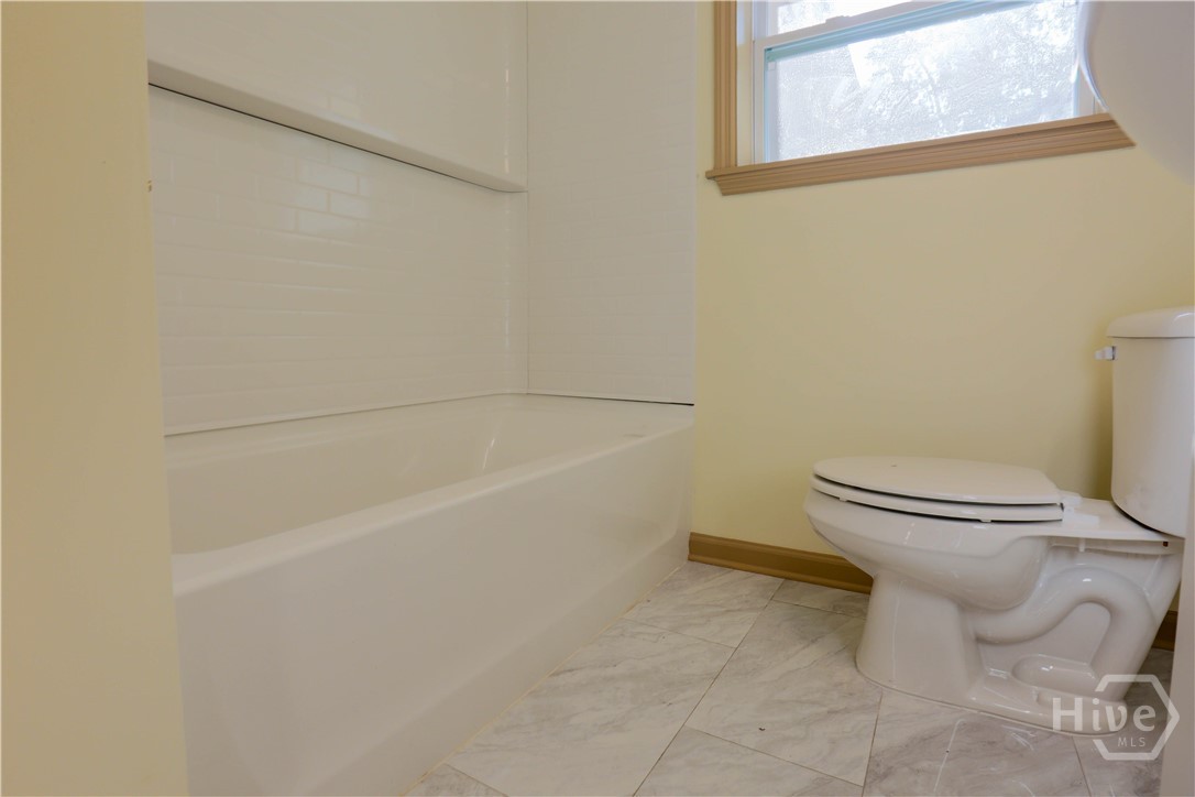 5410 Waters Drive Property Photo 13