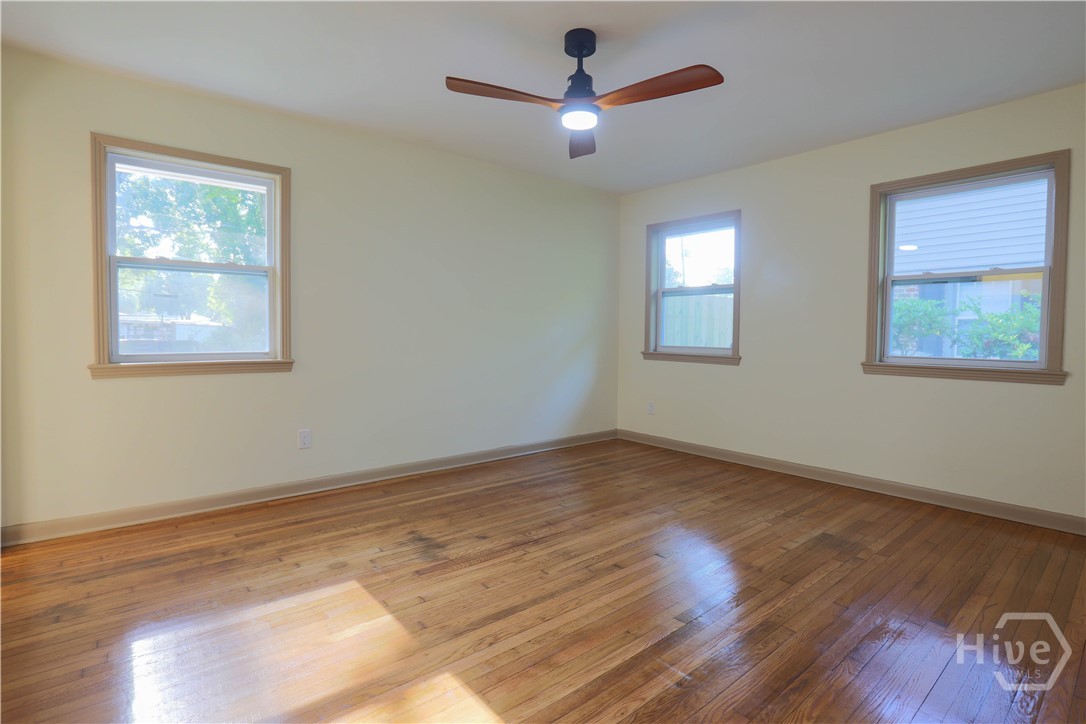 5410 Waters Drive Property Photo 15