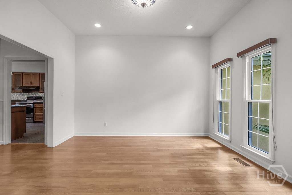 230 Lyman Hall Property Photo 7