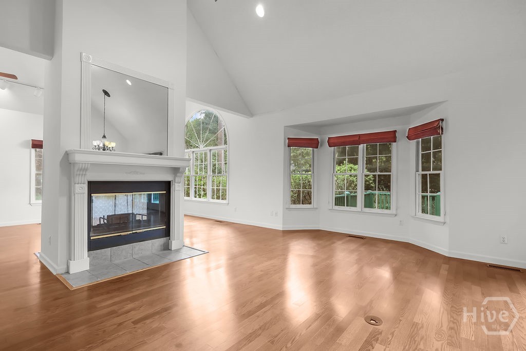 230 Lyman Hall Property Photo 18