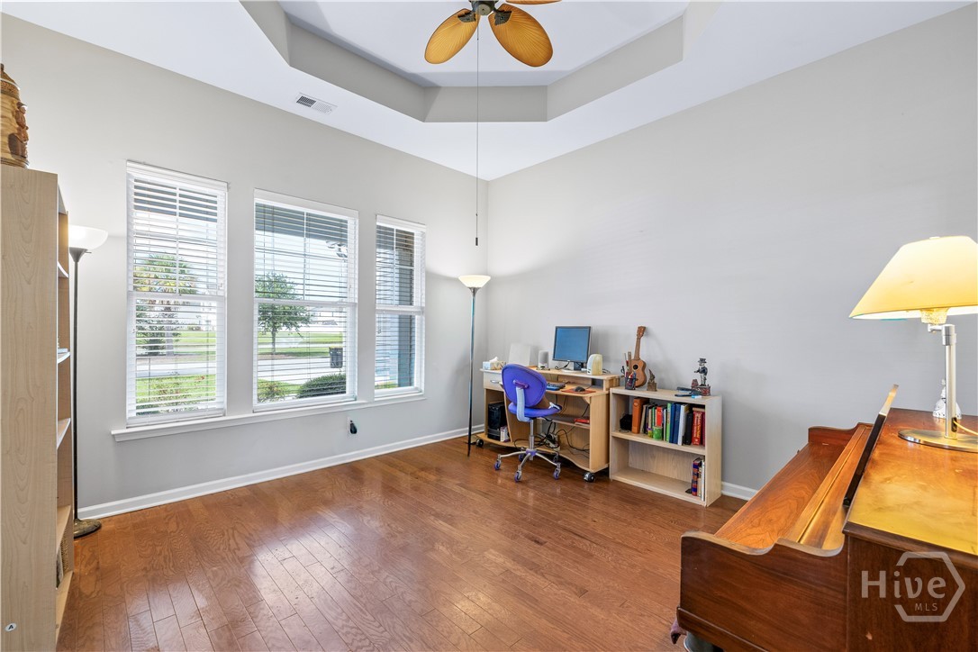 8 Southpark Boulevard Property Photo 10