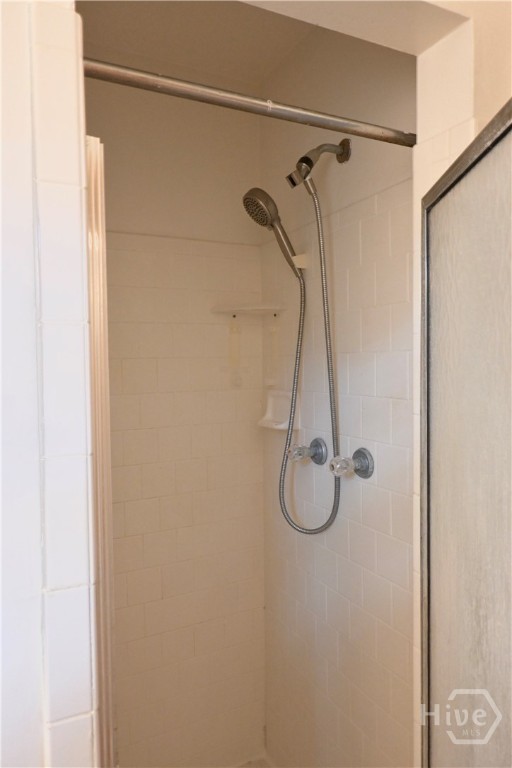 710 Windsor Road Property Photo 14