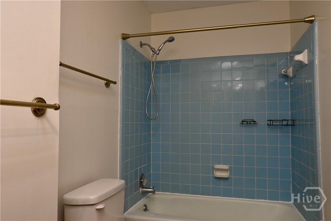 710 Windsor Road Property Photo 18